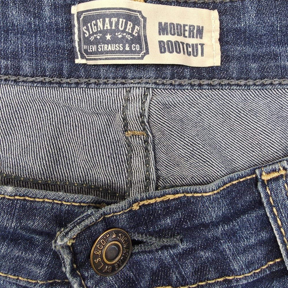 Signature by Levi Strauss &‎ Co Modern Bootcut Jeans Medium Wash Blue Size 12M - Picture 4 of 11